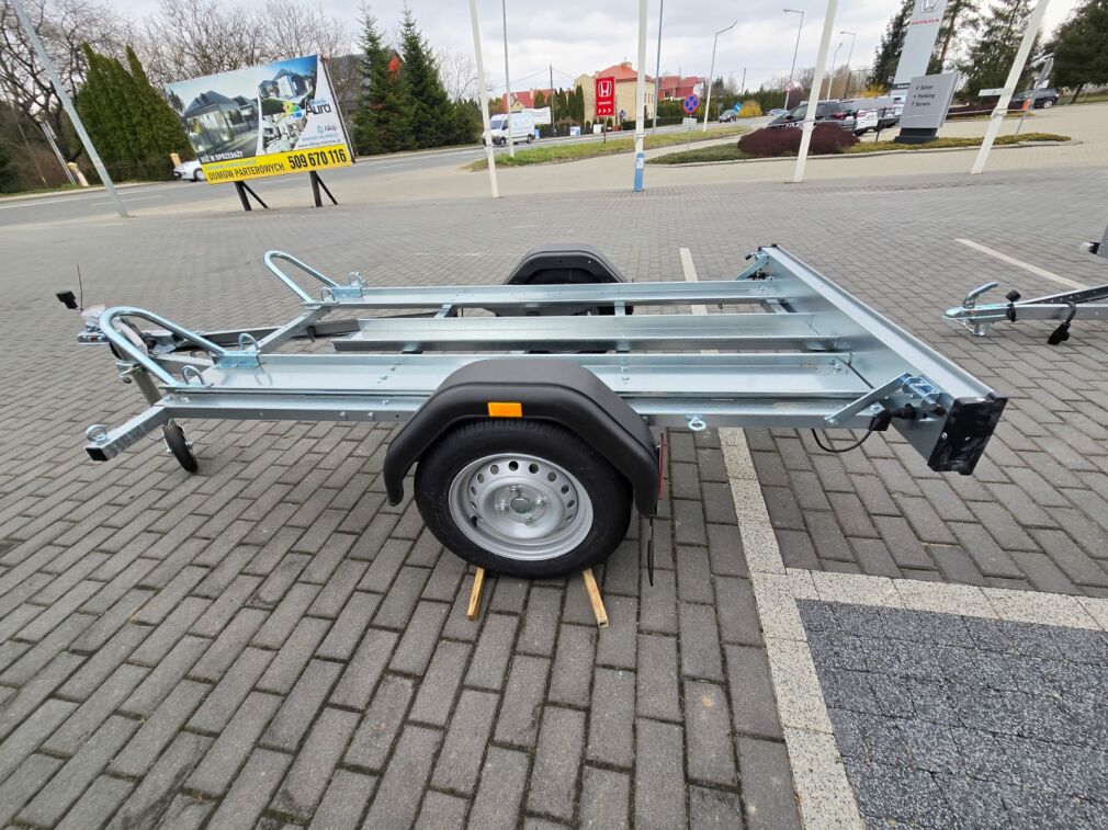 BRENDERUP Przyczepa MC2 pod motocykl (2 motocykle) Wymiary wewnętrzne (cm) 207x113x0